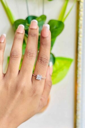 925 Silver Ladies Ring with Zircon Stone