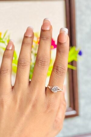 925 Silver Ladies Ring with Zircon Stone