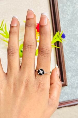 925 Silver Ladies Ring with Zircon Stone