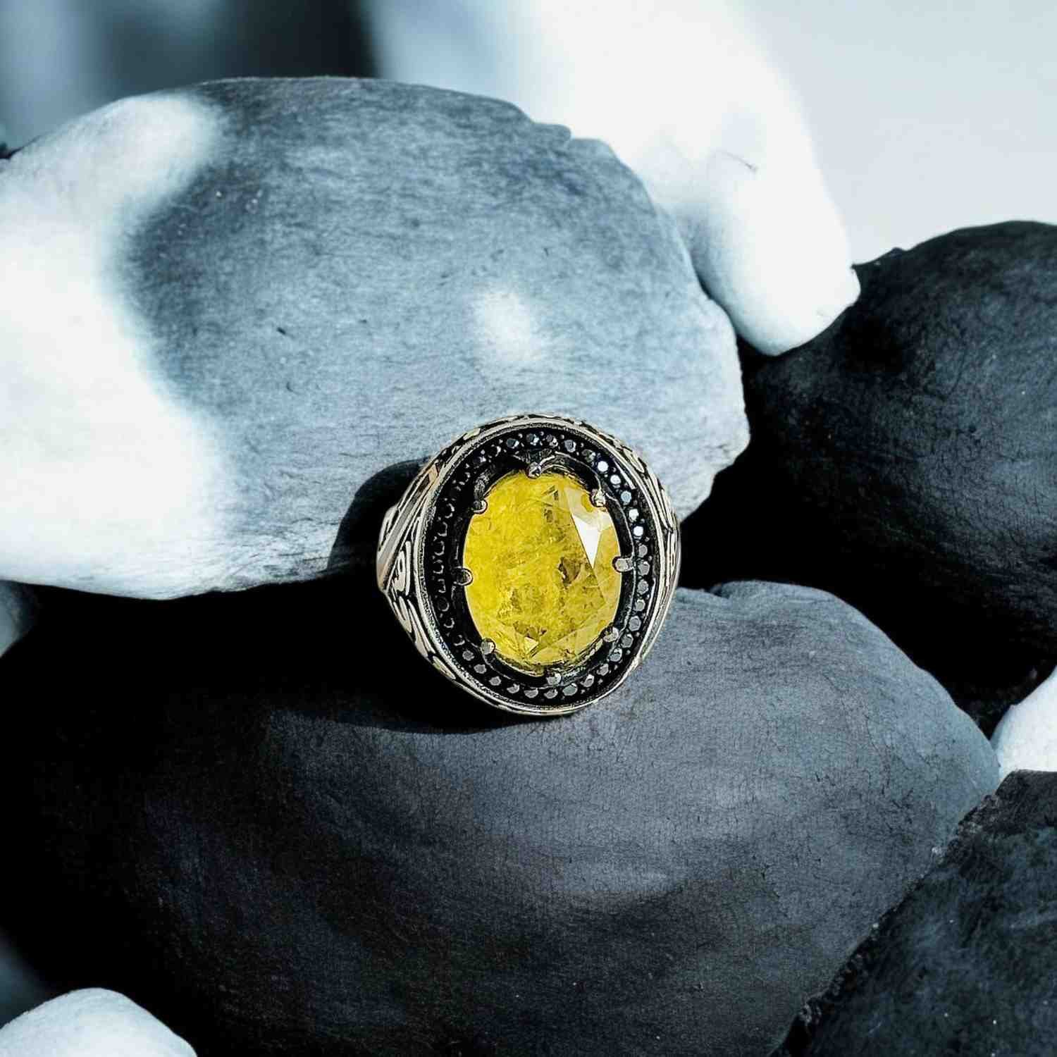 Turkish 925 Silver Gent's Ring With Citrine Stone - Image 2