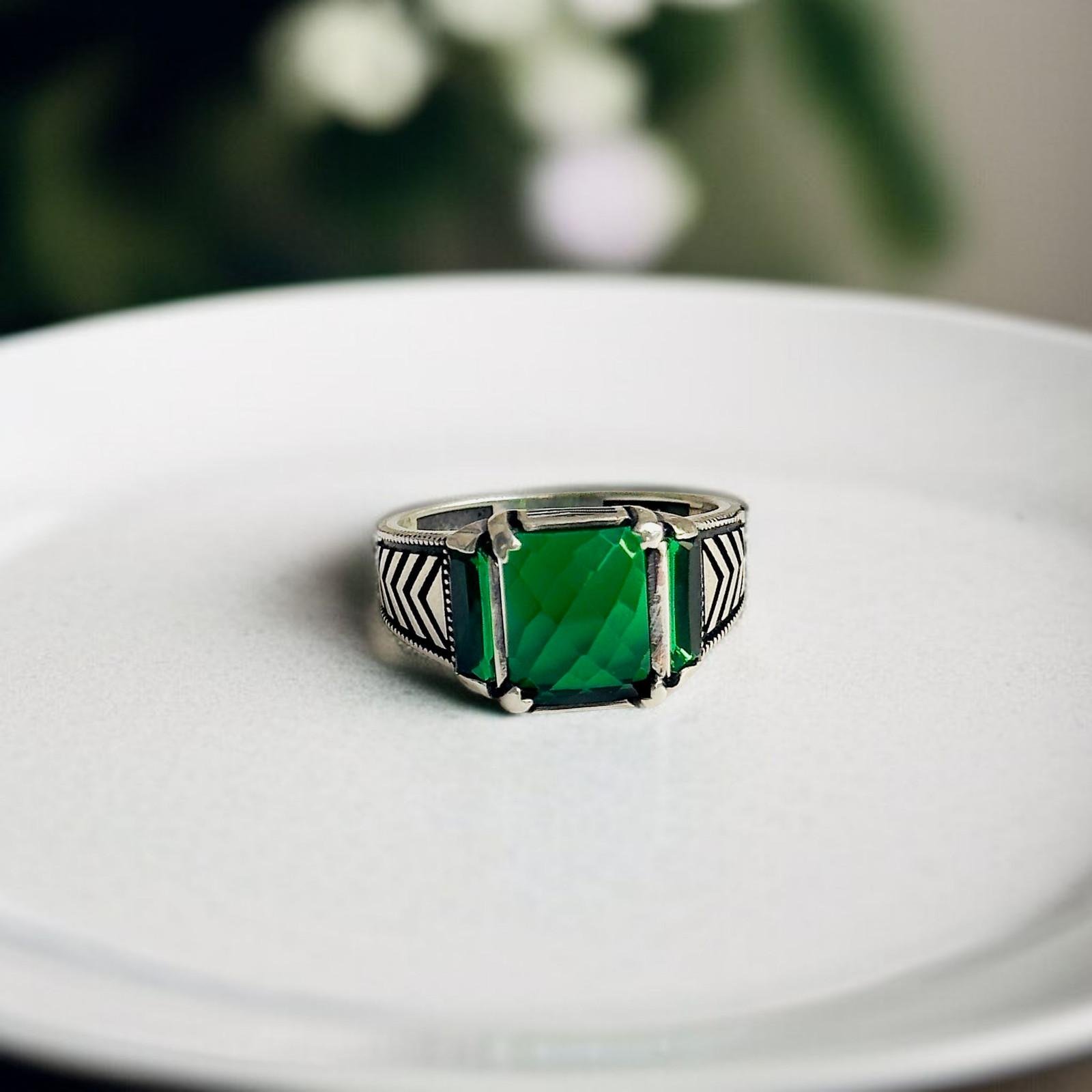 Green Zircon Turkish 925 Silver Gent's Ring - Image 2