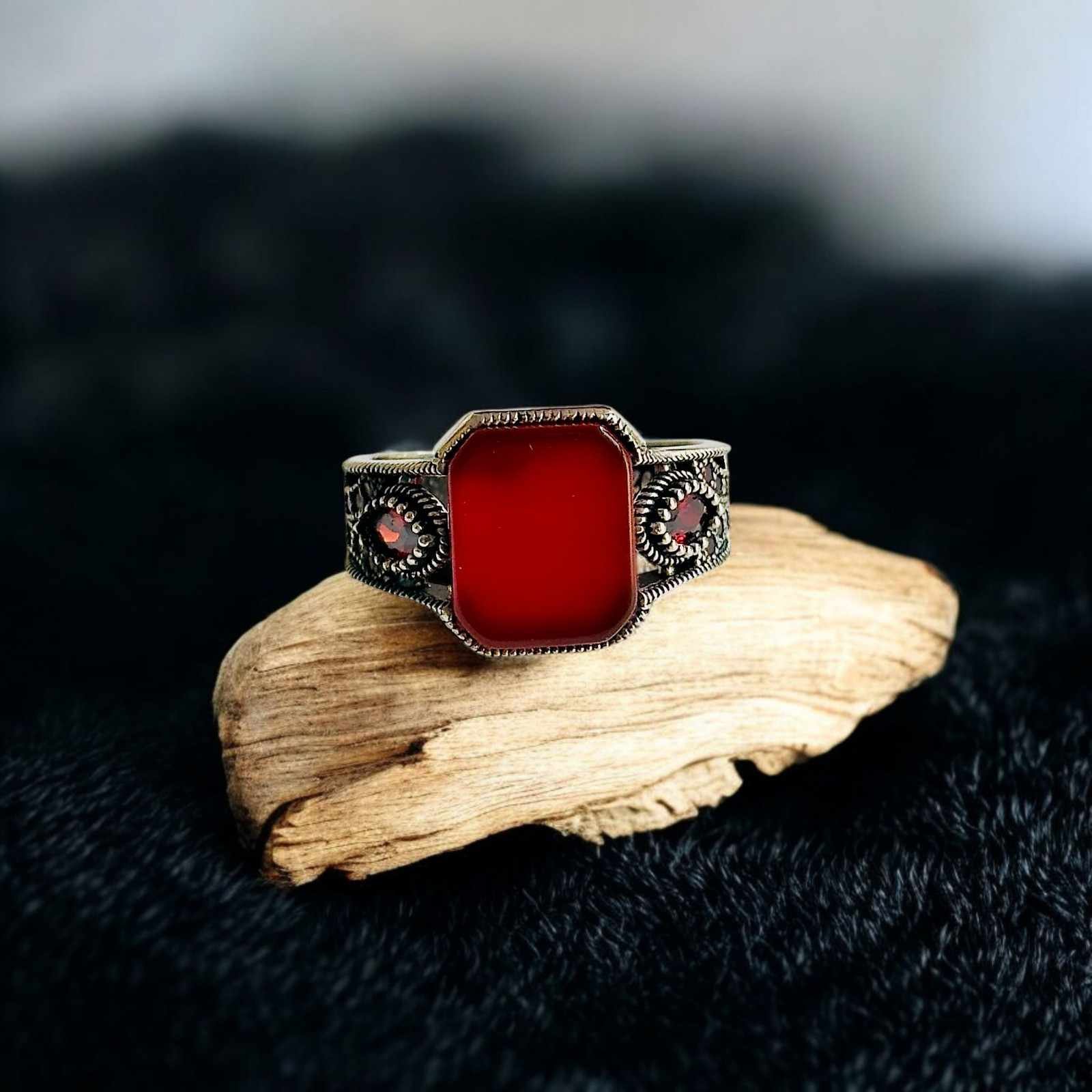 Red Aqeeq Turkish 925 Silver Gent's Ring - Image 2