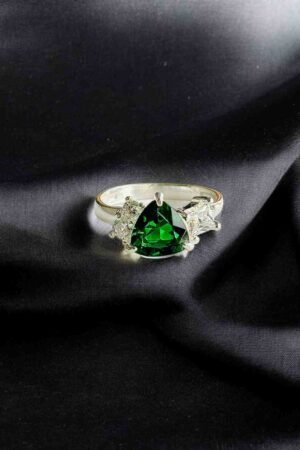 Turkish 925 Silver Ladies Ring with Green Zircon