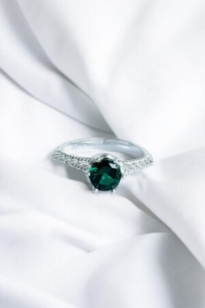 Turkish 925 Silver Ladies Ring with Green Zircon